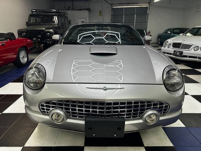 2004 Ford Thunderbird Deluxe