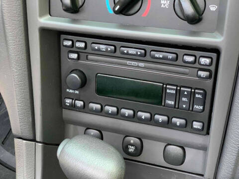 2003 Ford Mustang Premium