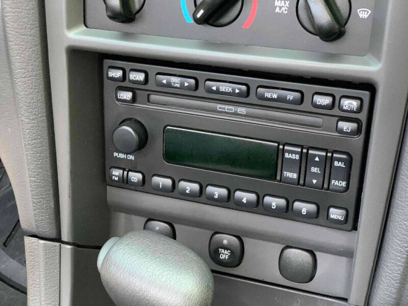 2003 Ford Mustang Premium