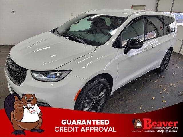 2026 Chrysler Pacifica Select