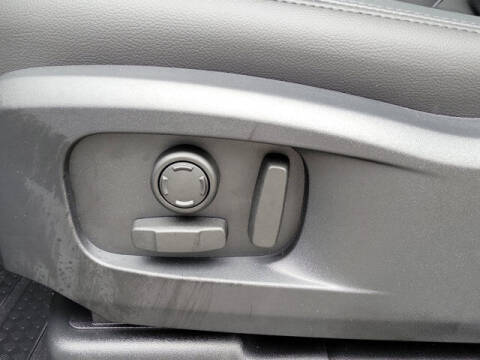 2024 Land Rover Defender 110 V8 P500 SE