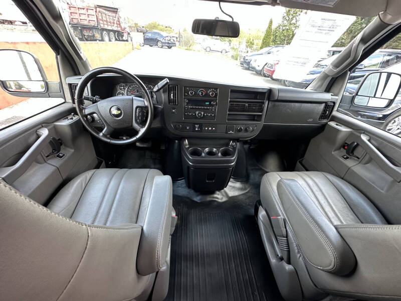 2020 Chevrolet Express 2500
