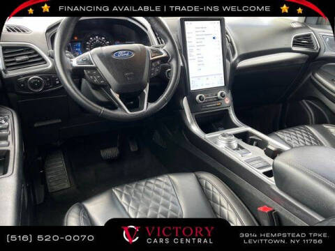 2023 Ford Edge Titanium