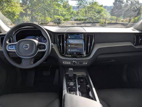 2025 Volvo XC60 B5 Plus Dark Theme