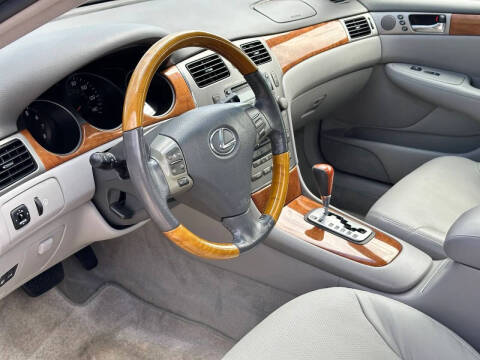 2005 Lexus ES 330