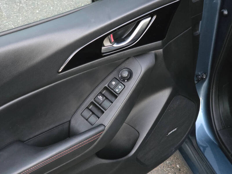 2014 Mazda MAZDA3 s Touring