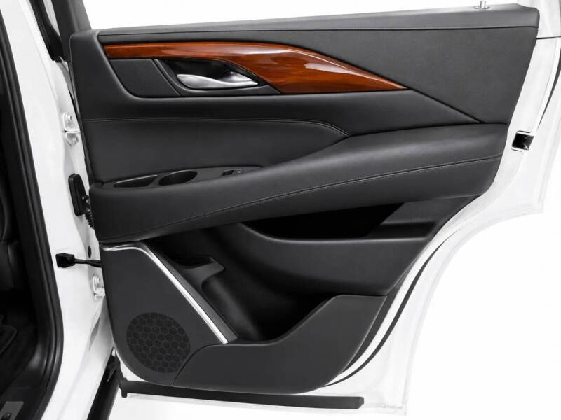 2017 Cadillac Escalade Luxury