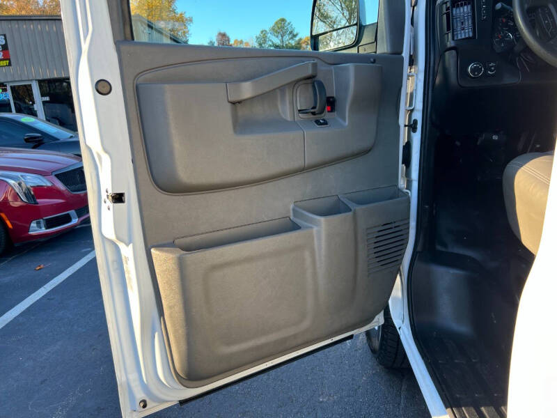 2021 Chevrolet Express 2500