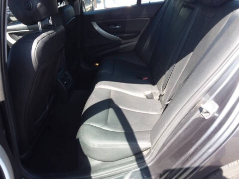 2016 BMW 3 Series 320i