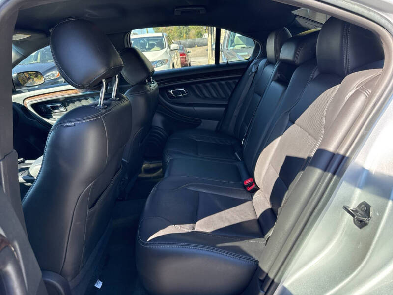 2014 Ford Taurus Limited