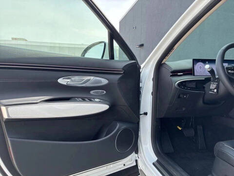 2026 Genesis GV70