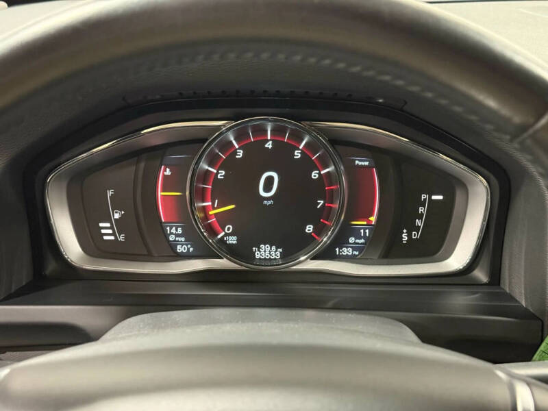 2016 Volvo V60 Cross Country T5