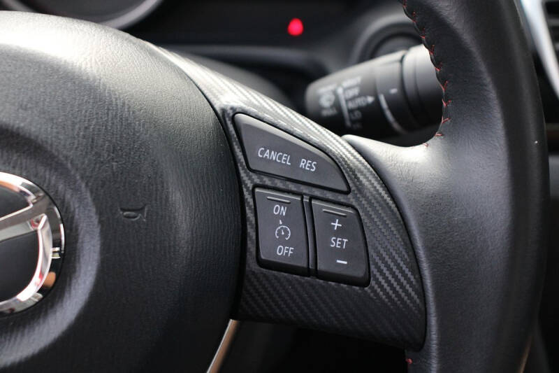 2016 Mazda MAZDA3 i Touring