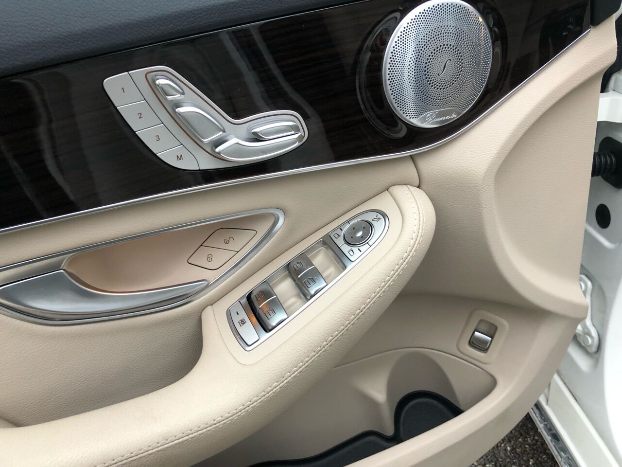 2019 Mercedes-Benz C-Class 4dr Car