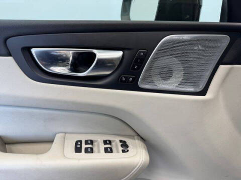 2022 Volvo XC60 Recharge T8 Inscription