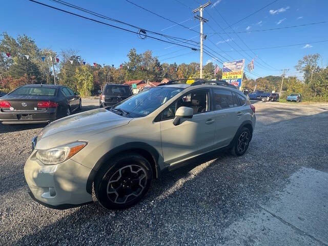 2014 Subaru XV Crosstrek Premium photo 2