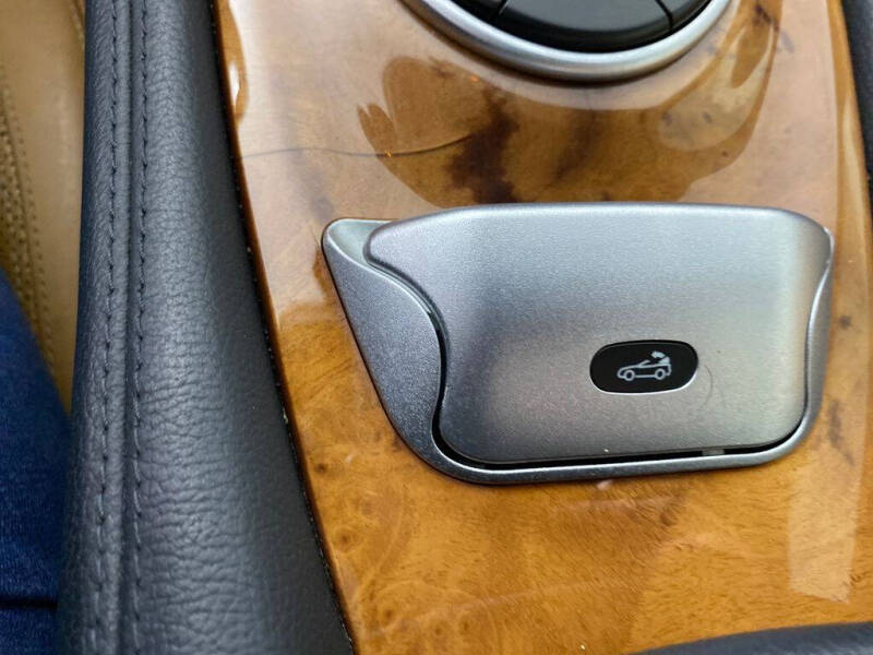 2011 Mercedes-Benz SL-Class SL 550