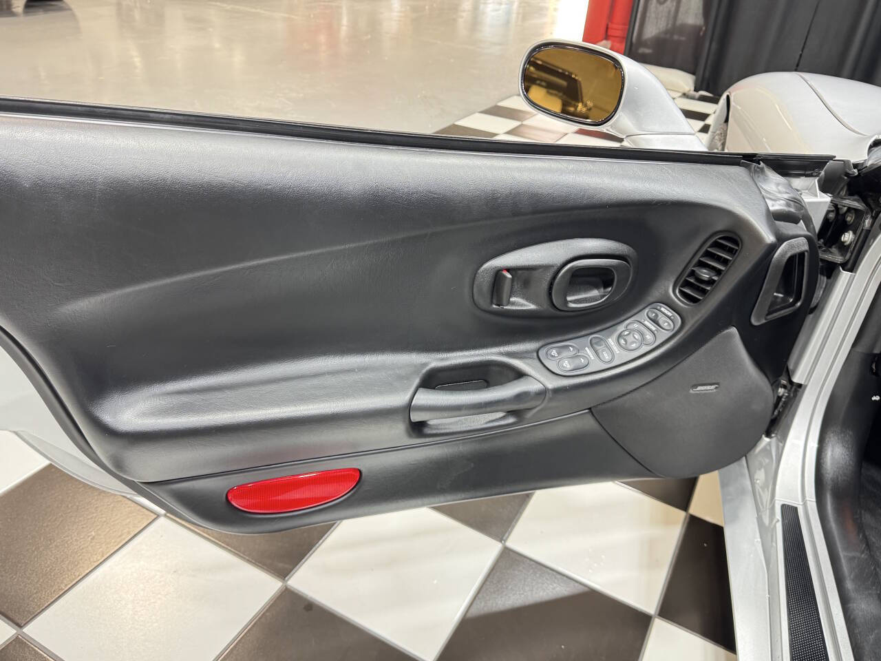 2002 Chevrolet Corvette 36