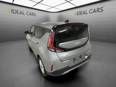 2024 Kia Soul LX