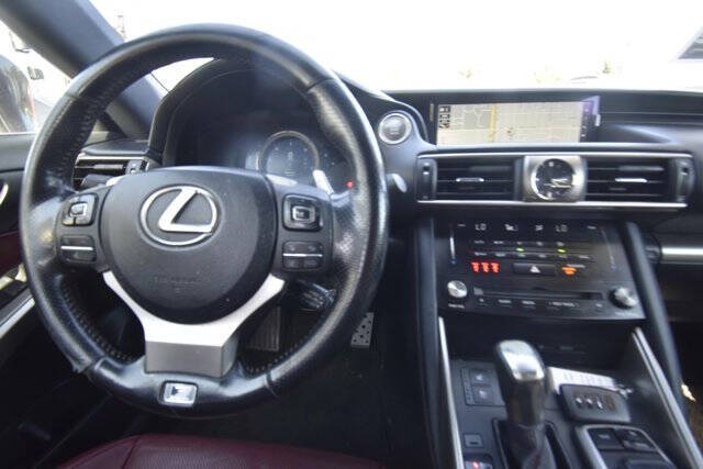 2017 Lexus IS 200t