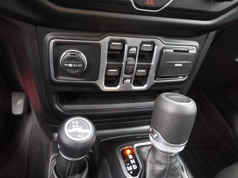 2020 Jeep Gladiator Sport