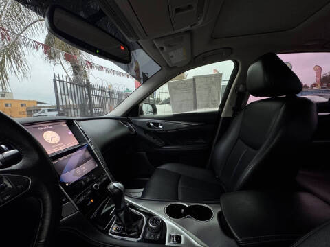 2016 Infiniti Q50 2.0T