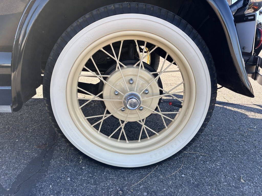 1929 Ford Model A 17
