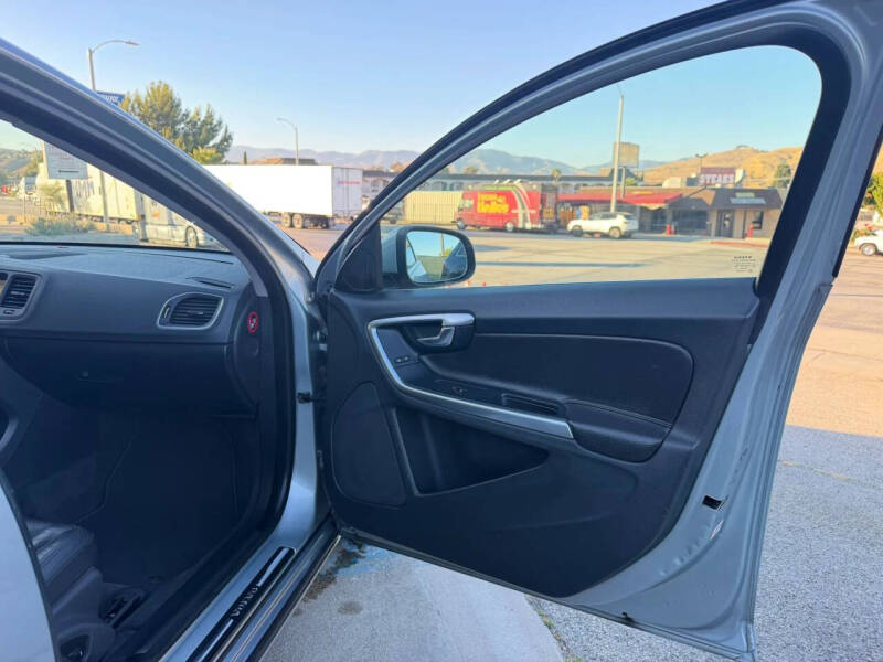 2011 Volvo S60 T6