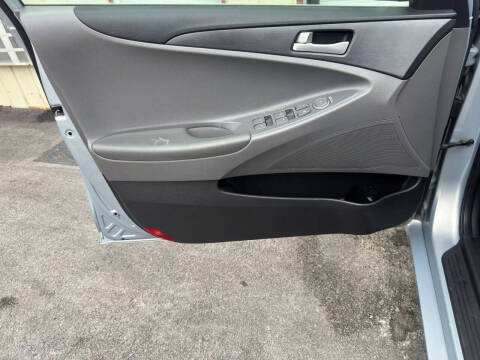 2011 Hyundai Sonata GLS
