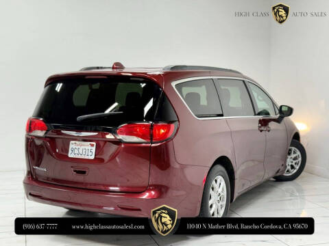 2020 Chrysler Voyager LXi