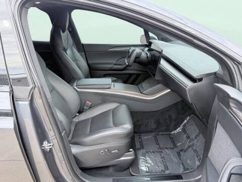 2023 Tesla Model X Standard Range