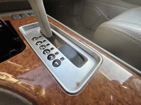 2003 Nissan Pathfinder LE