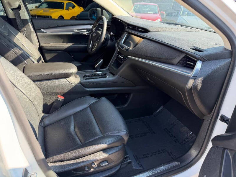 2017 Cadillac XT5 Premium Luxury