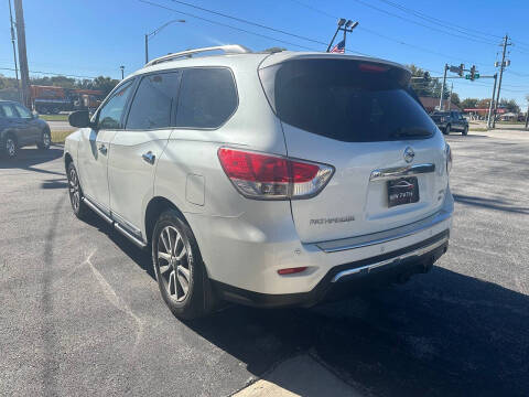 2015 Nissan Pathfinder SL