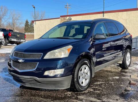 2011 Chevrolet Traverse for sale at North Imports LLC in Burnsville MN