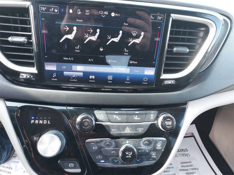 2022 Chrysler Pacifica Touring L