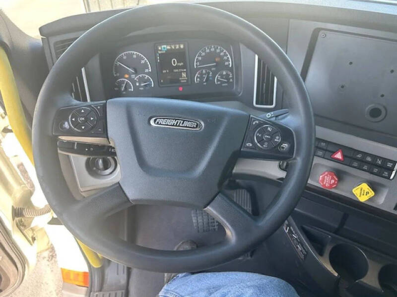 2021 Freightliner Cascadia