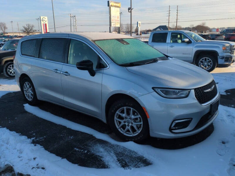 2024 Chrysler Pacifica Touring L