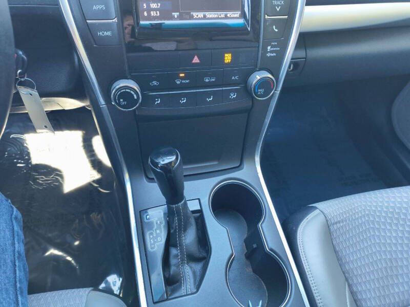 2015 Toyota Camry LE