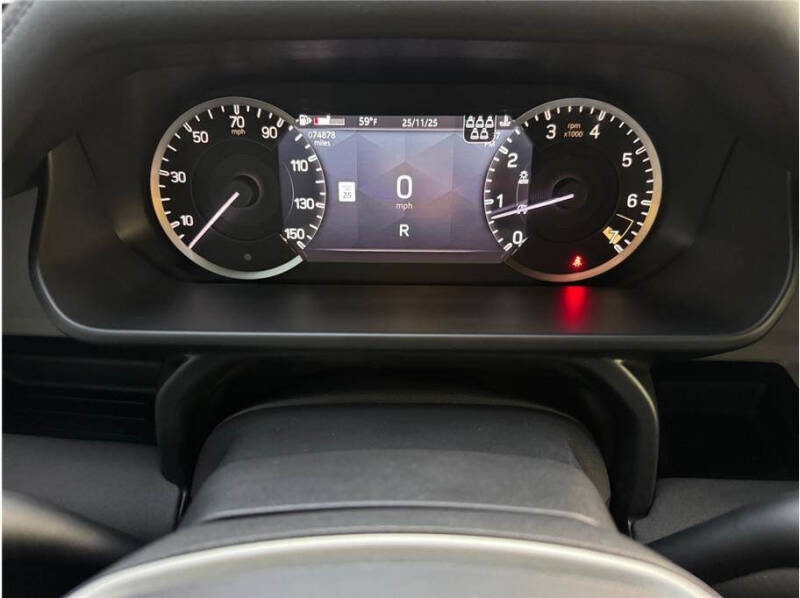 2022 Land Rover Defender 110 X-Dynamic SE