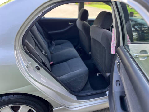 2004 Toyota Corolla S