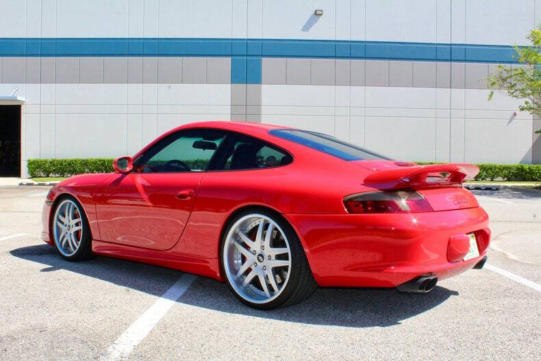 2003 Porsche 911 Carrera