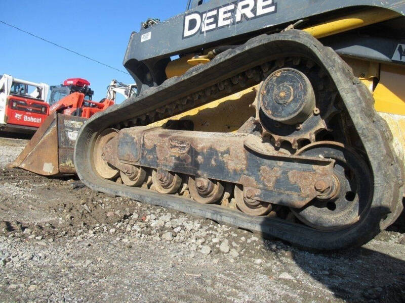 2010 John Deere 323D