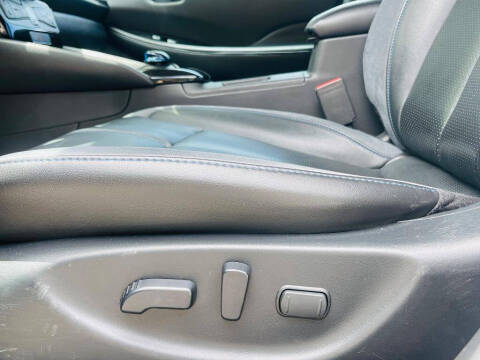 2019 Nissan LEAF SL PLUS