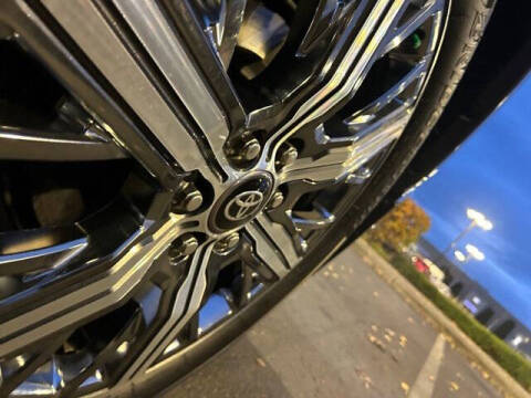 2025 Toyota Sequoia SR5