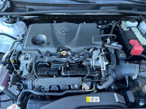 2020 Toyota Camry SE