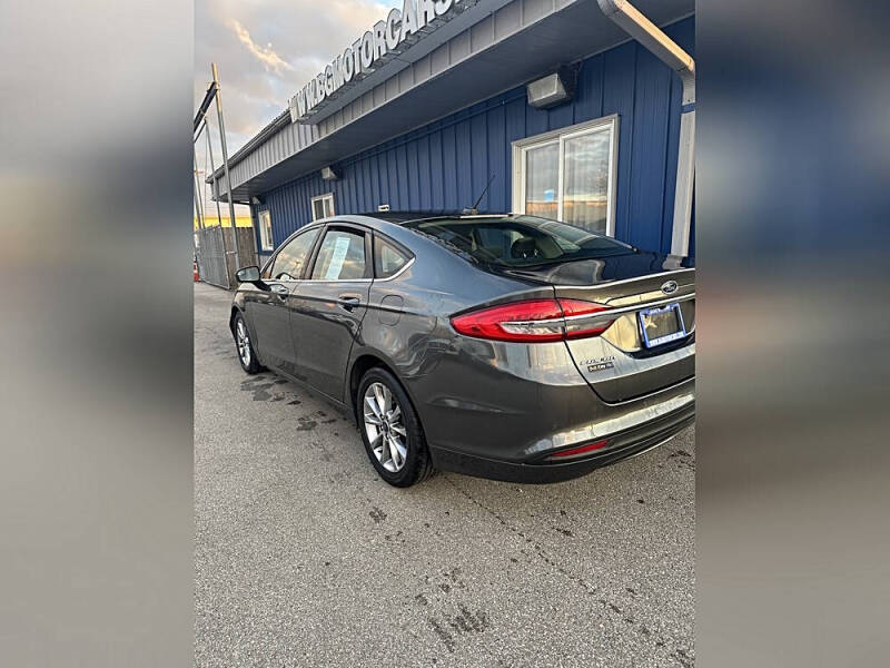 2017 Ford Fusion SE