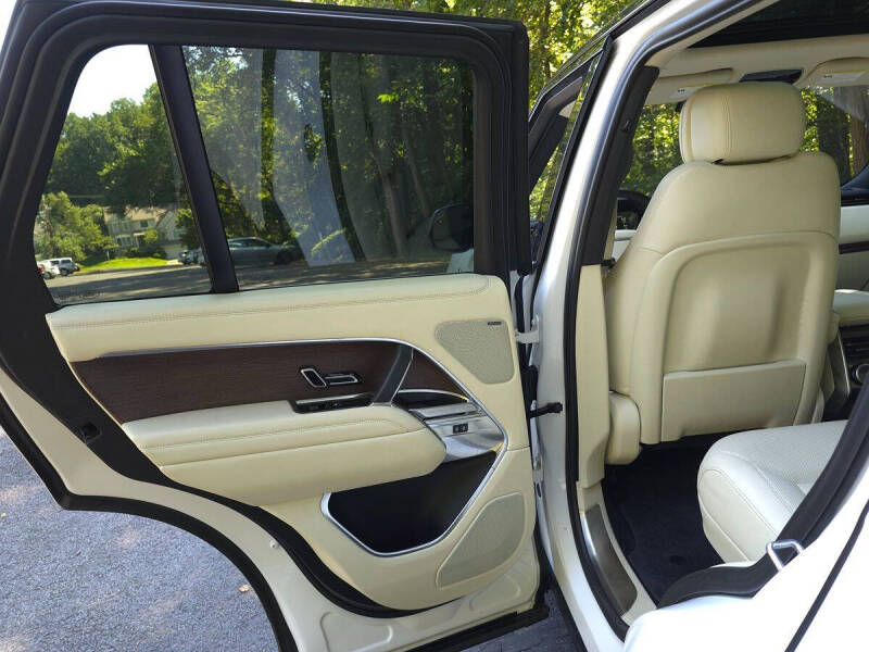 2023 Land Rover Range Rover P400 SE