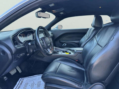 2016 Dodge Challenger SXT