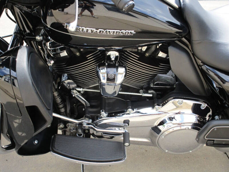 2017 Harley-Davidson FLHTK ULTRA LIMITED